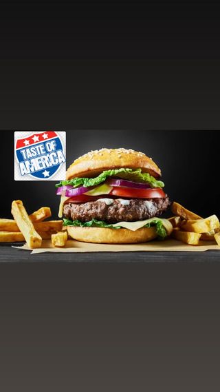 Hamburger di fassona 150 g, insalata, patatine fritte e provola