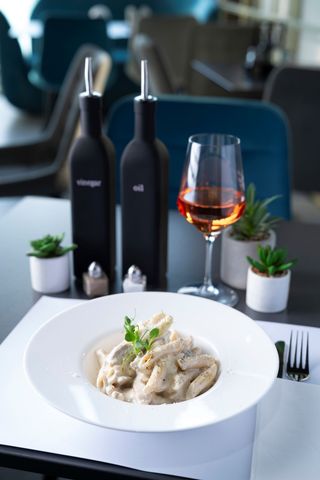 Paste cu pui și ciuperci