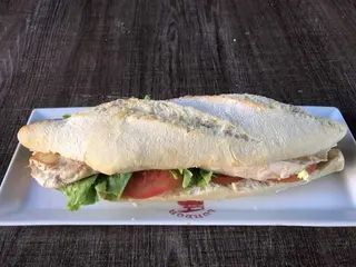 BOCADILLO VEGETAL DE POLLO 