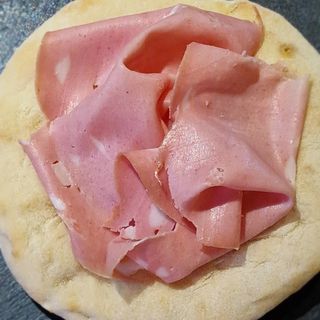 Pan Pizza con Mortadella "Favola"