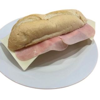 Bocadillo De Jamón York Y Queso