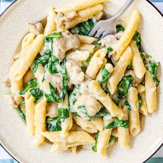 Pasta Chicken Alfredo