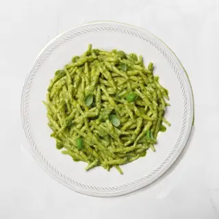 Taglijatelle arrabiata sa pestom