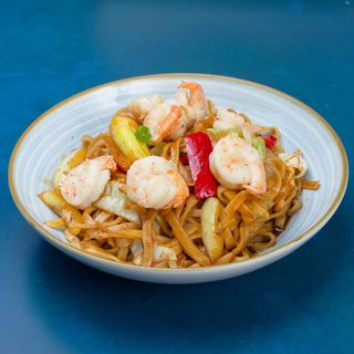 Fried noodles with shrimp