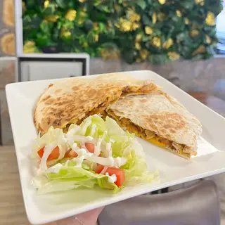 Cruncy Quesadilla (Halal)