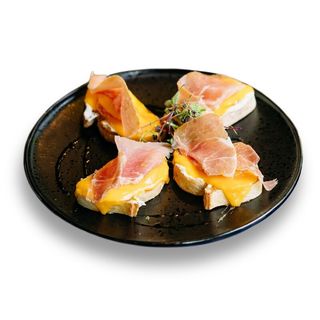 Bruschete cu prosciutto crudo K