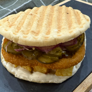 Pita turceasca cu șnițel de pui