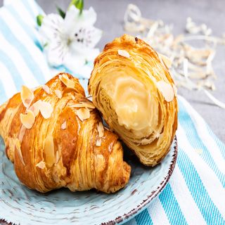 Croissant crema pasticcera