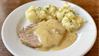 Schab w sosie chrzanowym