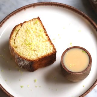 Bolo de limão & brigadeiro branco