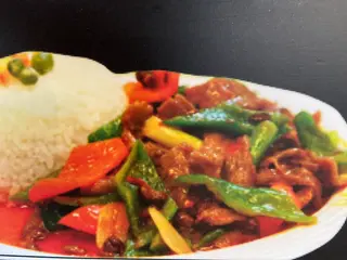Ternera En Salsa Con Arroz Blanco