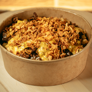 Crispy and beef peppersauce bowl