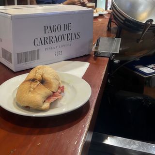 VIENA ATÚN Y TOMATE