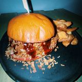 LALADRONA - BURGER DEL MES