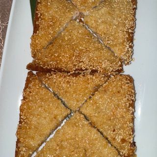 Sesame prawns on toast 2 pis 