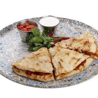 «Кейсаділья» (300/100)