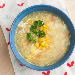 01 Sopa De Pollo Con Maíz