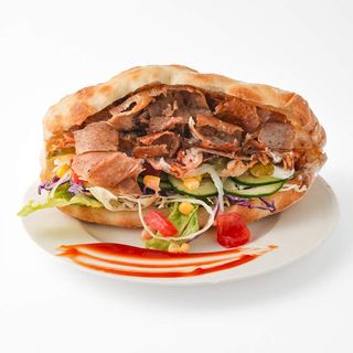 Maxi Kebab Teleći + Red Bull
