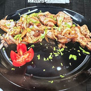 Свинско бон филе с лук (350г)