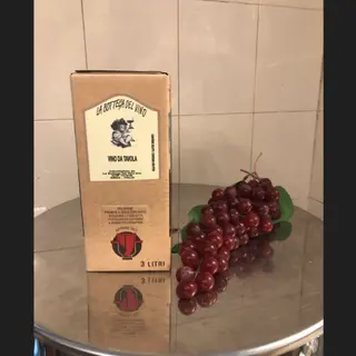 Vino Bianco Uve  Muller Thurgau  Garganega 11.5 % Vol 3 Litri