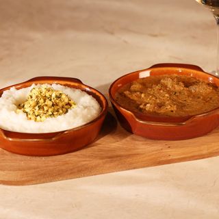 მეგრული ხარჩო და ღომი