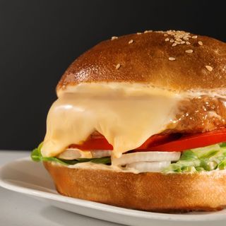 ქათმის ბურგერი