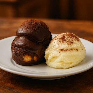 PROFITEROLES CHOCOLATE BLANCO Y NEGRO