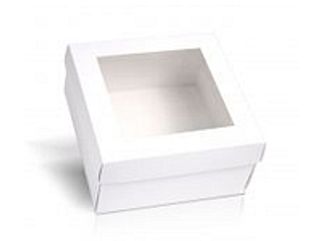 Коробка 4 біла з вікном