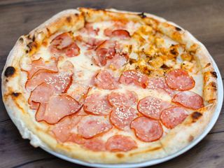 Лакі Чотири м'яса