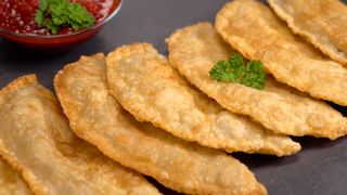 Чебуреки (самбоса)