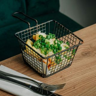 Frytki z parmezanem i szczypiorkiem