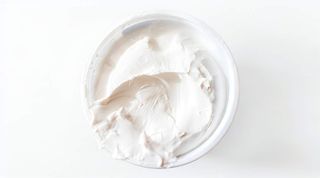 Coppetta media con panna