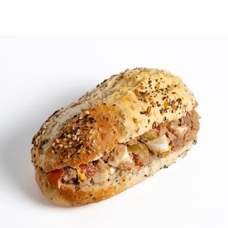 Bocadillo Semillado Ensaladilla de Atún