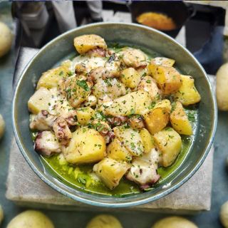 Gratinado De Pulpo Y Cachelos