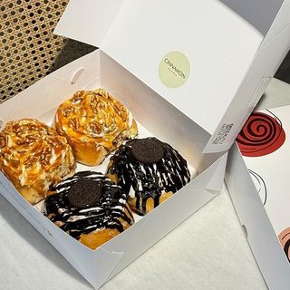 4 ცალიანი ნაკრები - 2 სინაბანსი, 2 შოკოლადის და ორეოს როლი