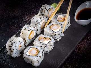 Tempura sushi