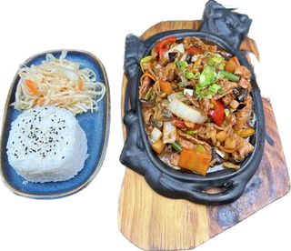 082. Wieprzowina pikantna na gor. pół.