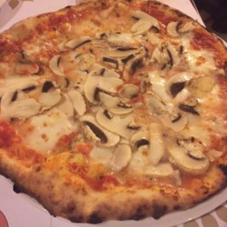MARGHERITA CON CHAMPIÑONES