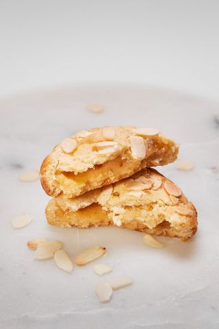 Almond Croissant 