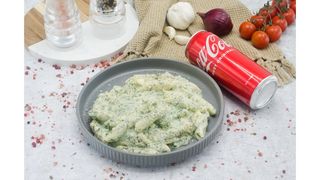 Penne cu gorgonzola si spanac,Coca Cola