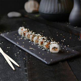 Ռոլ մակի օձաձկով