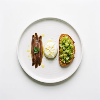 Alici del Cantabrico, burrata e bruschetta