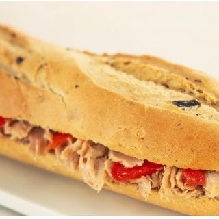 Bocadillo Gambas y Calamares 