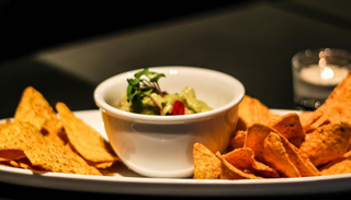 Nachos com Guacamole