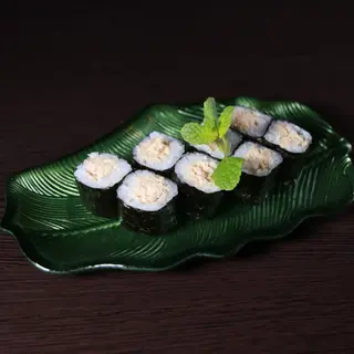 104. Hosomaki cooked tuna