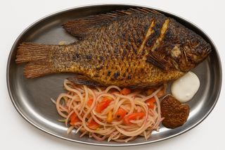 Poisson Carpe Braisé + Attiéké