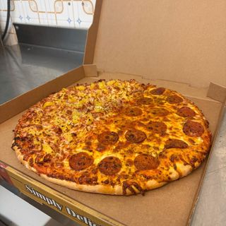 Pizza familiar jamon york y queso