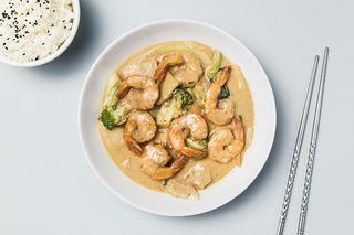 LANGOSTINOS AL CURRY