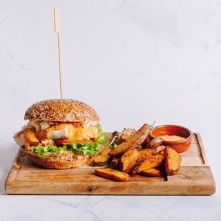 Burger Zora + Coca-Cola
