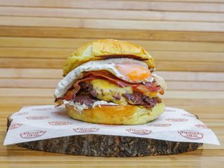 Hamburguesa Tiene Huevox